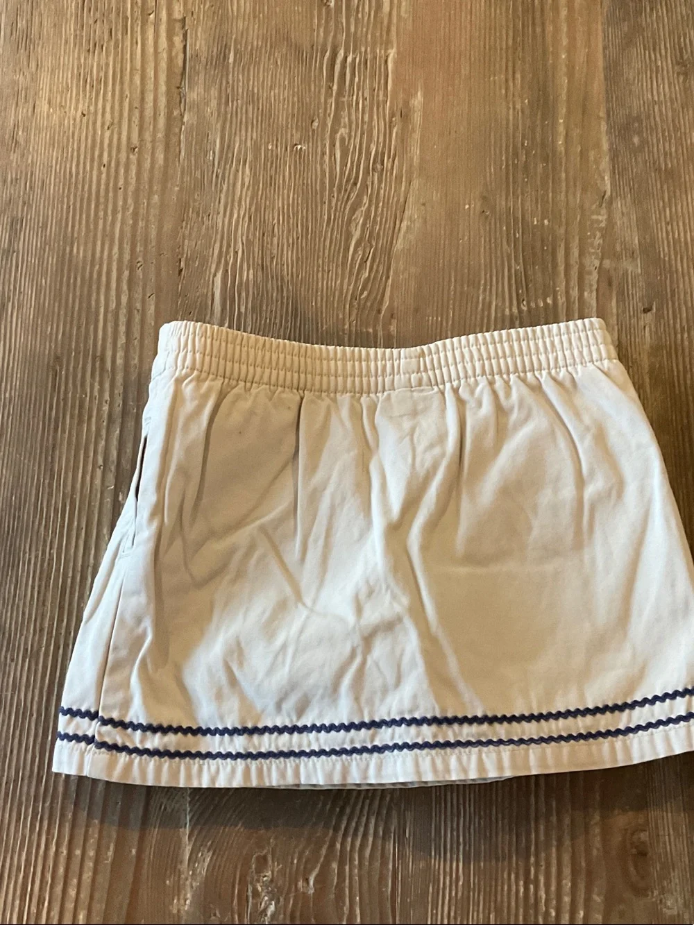 Gymboree cotton Cream Skort with Navy Trim and Daisy Embroidery